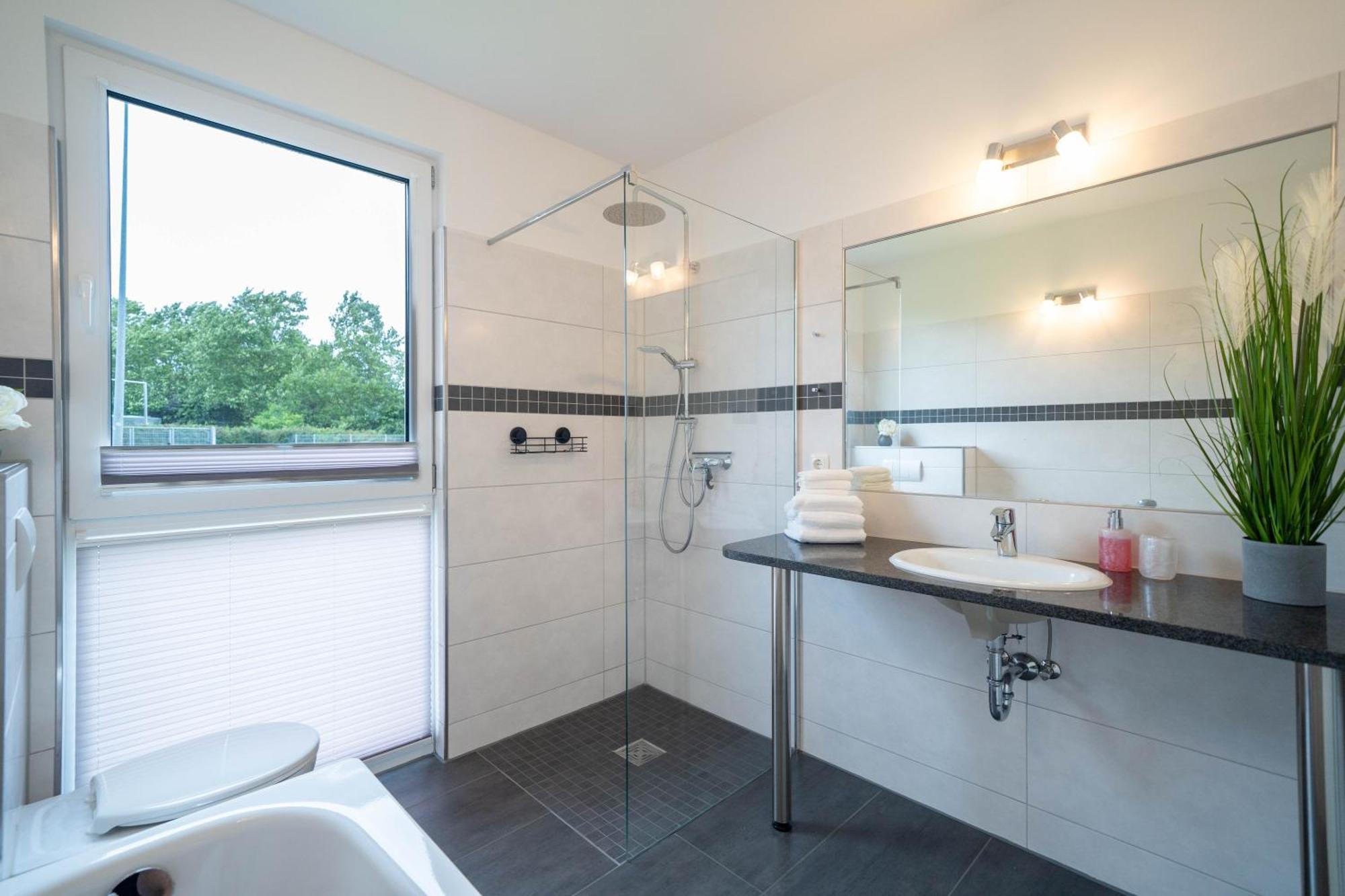 Appartement Moebliertes Wohnen - Novalie à Rostock Extérieur photo
